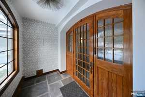 featured image of 140 Bellair Rd