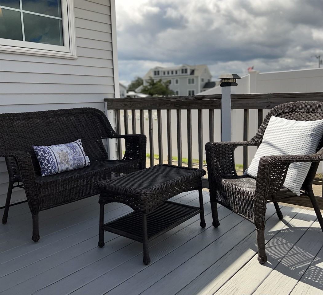 20 Lowell St - Photo 3 of 14