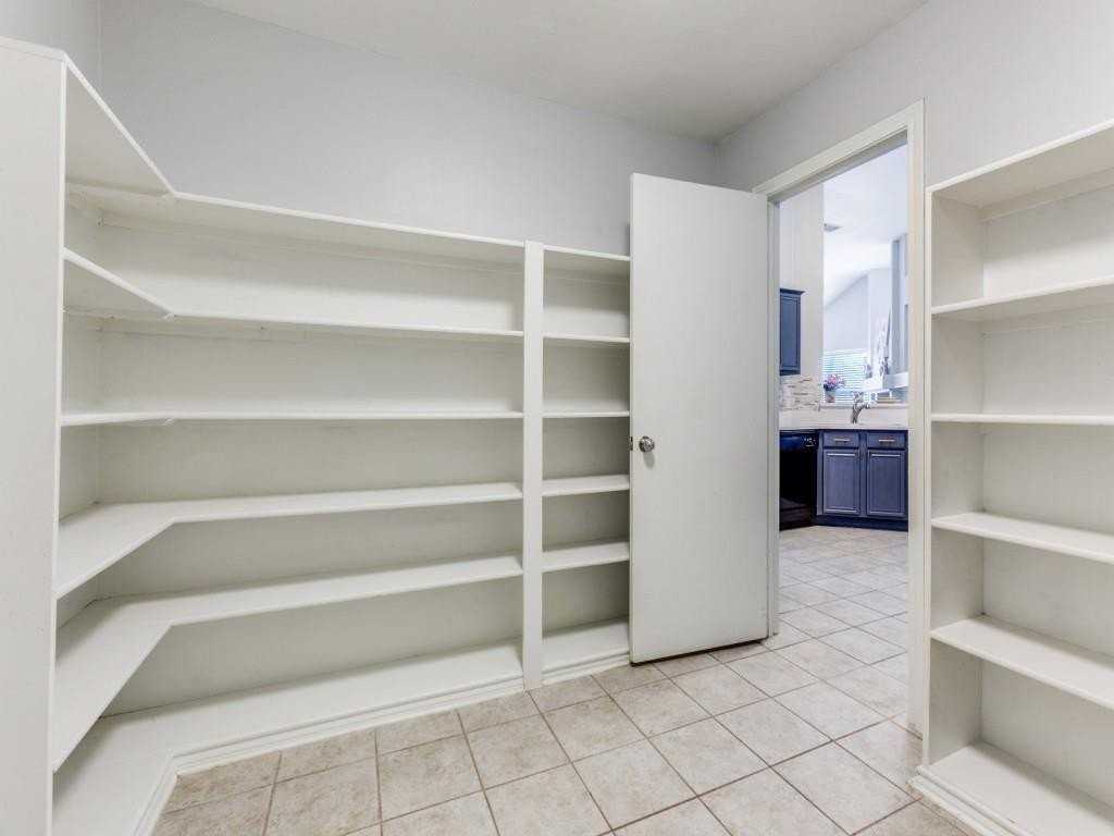 1305 Greenbriar Ln - Photo 7 of 20