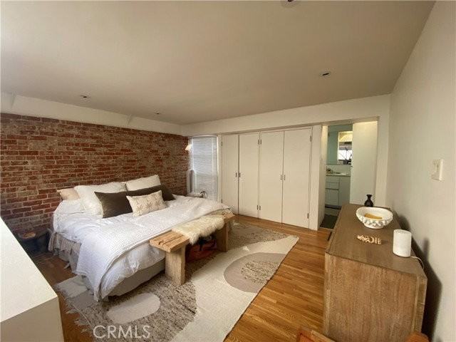 1312 Pacific Ave - Photo 5 of 8