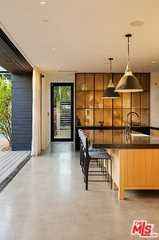 901 Flower Ave - Photo 7 of 8