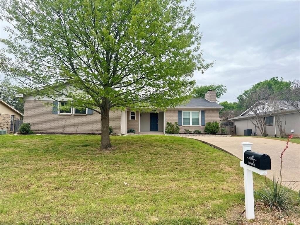 1617 Edge Hill Rd - Photo 2 of 26