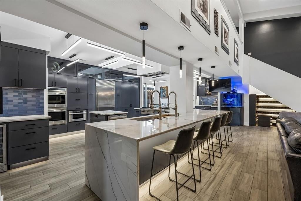 4324 Cobblers Ln - Photo 2 of 40