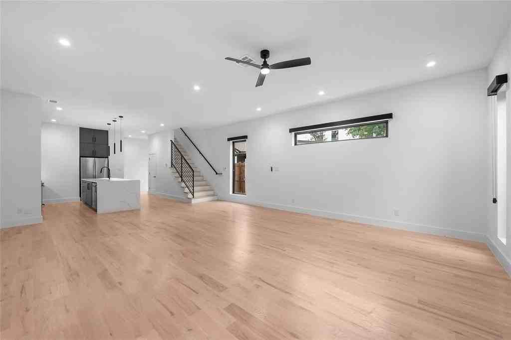 5227 Lindsley Ave - Photo 6 of 24