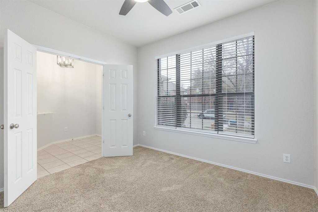 10701 Vista Heights Blvd - Photo 4 of 26