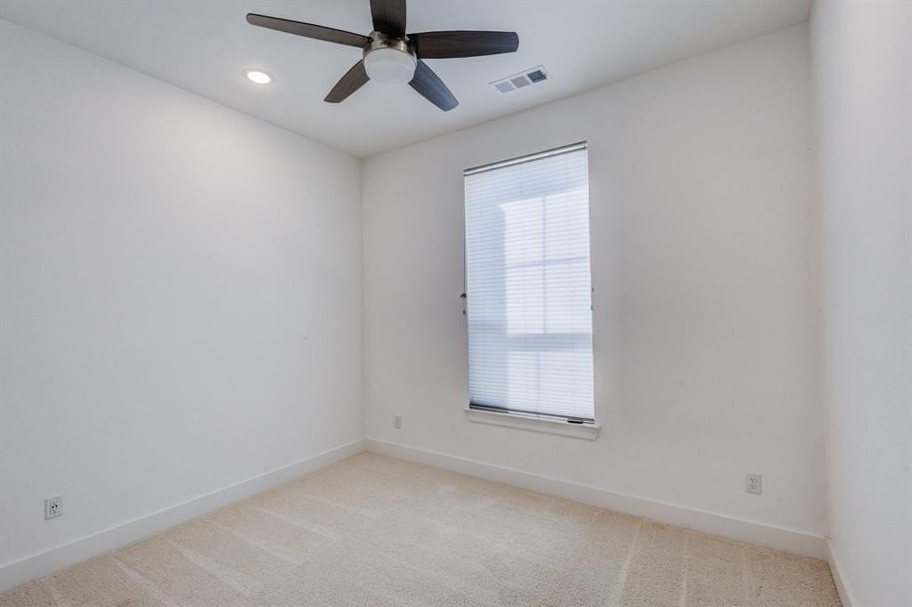 4051 Delta Dr - Photo 3 of 35