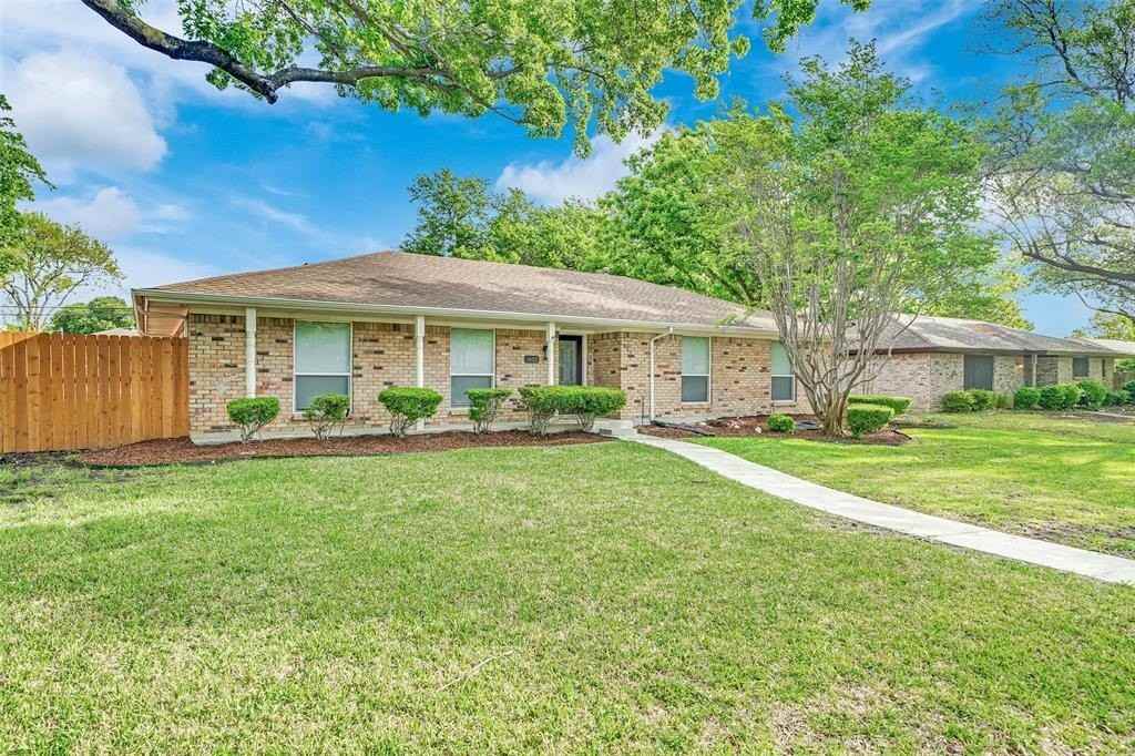 2605 Natalie Dr - Photo 2 of 26