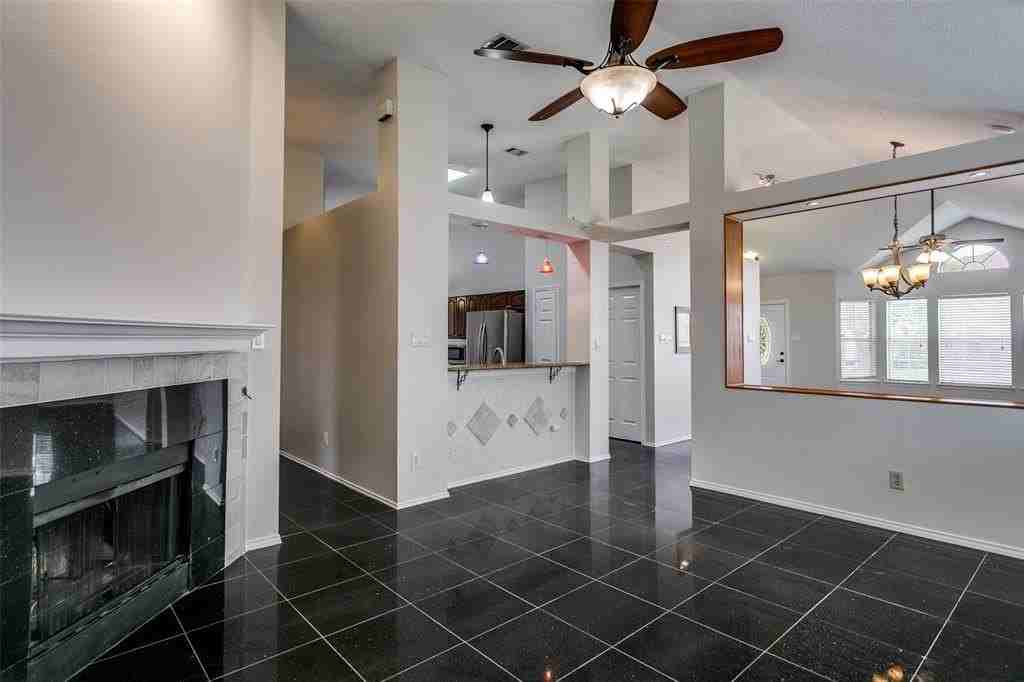 908 Gordon Oaks Dr - Photo 3 of 12