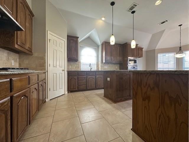 1128 Coolidge St - Photo 5 of 26