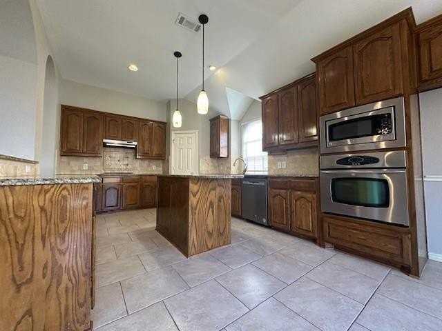 1128 Coolidge St - Photo 6 of 26