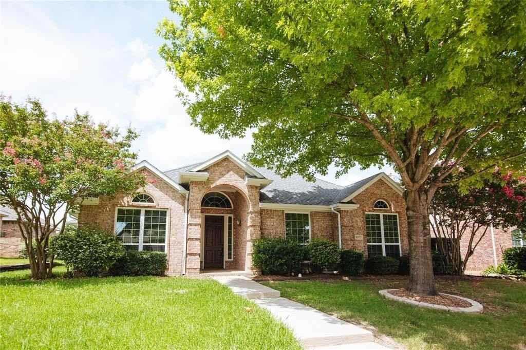 1029 Janus Dr - Photo 2 of 17