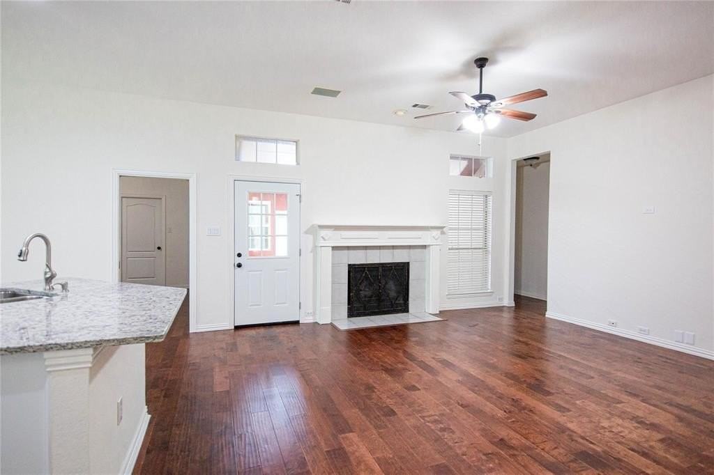 1029 Janus Dr - Photo 3 of 17