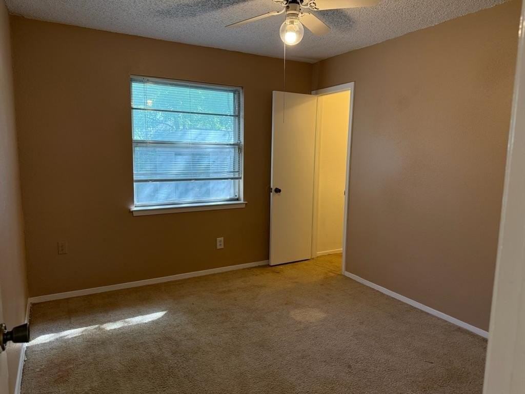 5901 Stardust Dr S - Photo 5 of 9