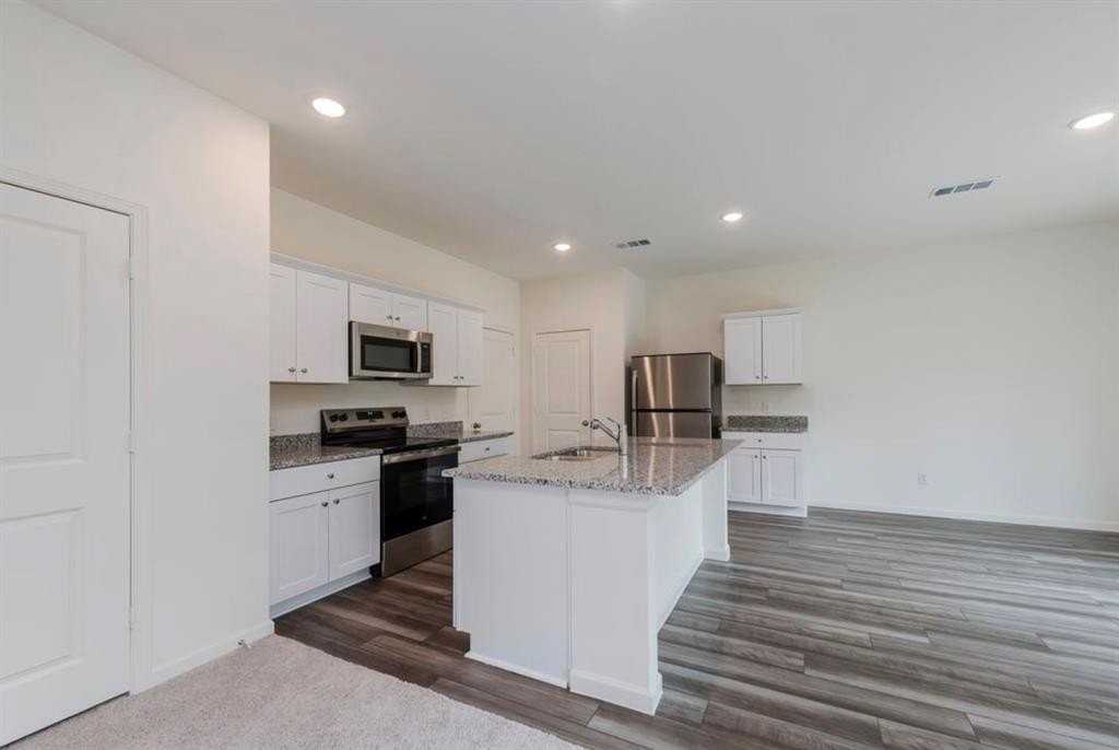 2022 Harebell Dr - Photo 2 of 11