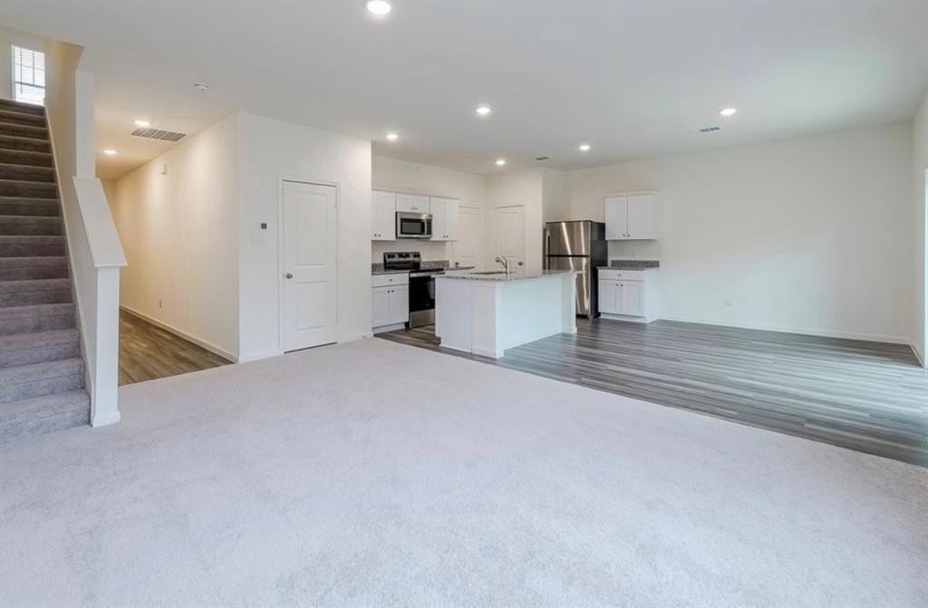 2022 Harebell Dr - Photo 4 of 11