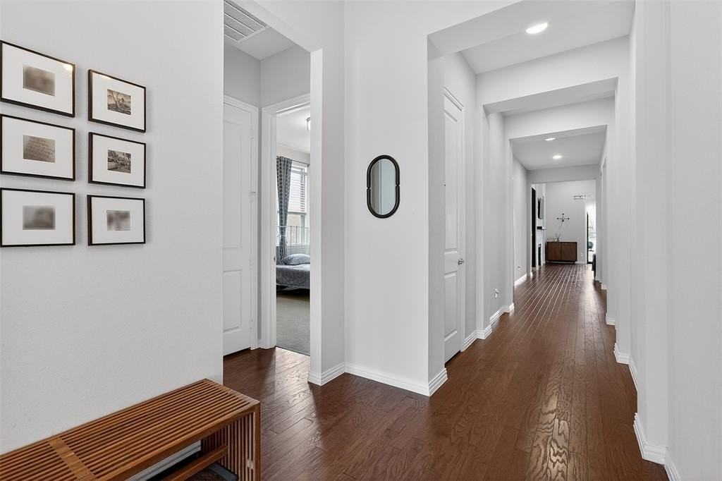 8616 Bethpage Dr - Photo 3 of 39