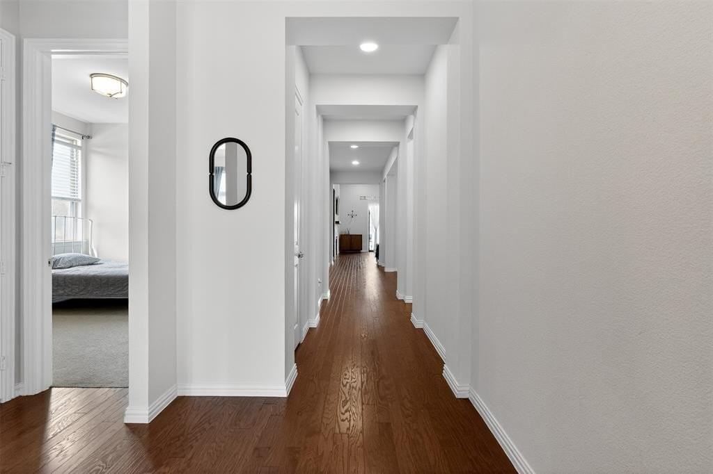 8616 Bethpage Dr - Photo 4 of 39