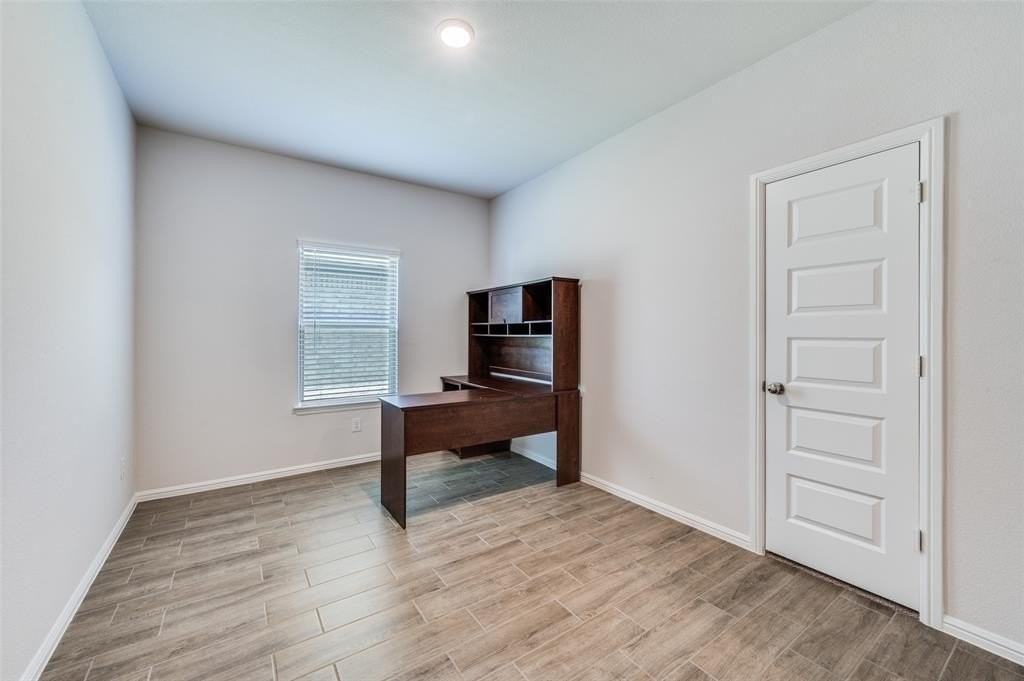 14149 Danesdale Dr - Photo 4 of 25