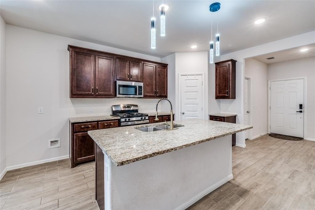 14149 Danesdale Dr - Photo 7 of 25