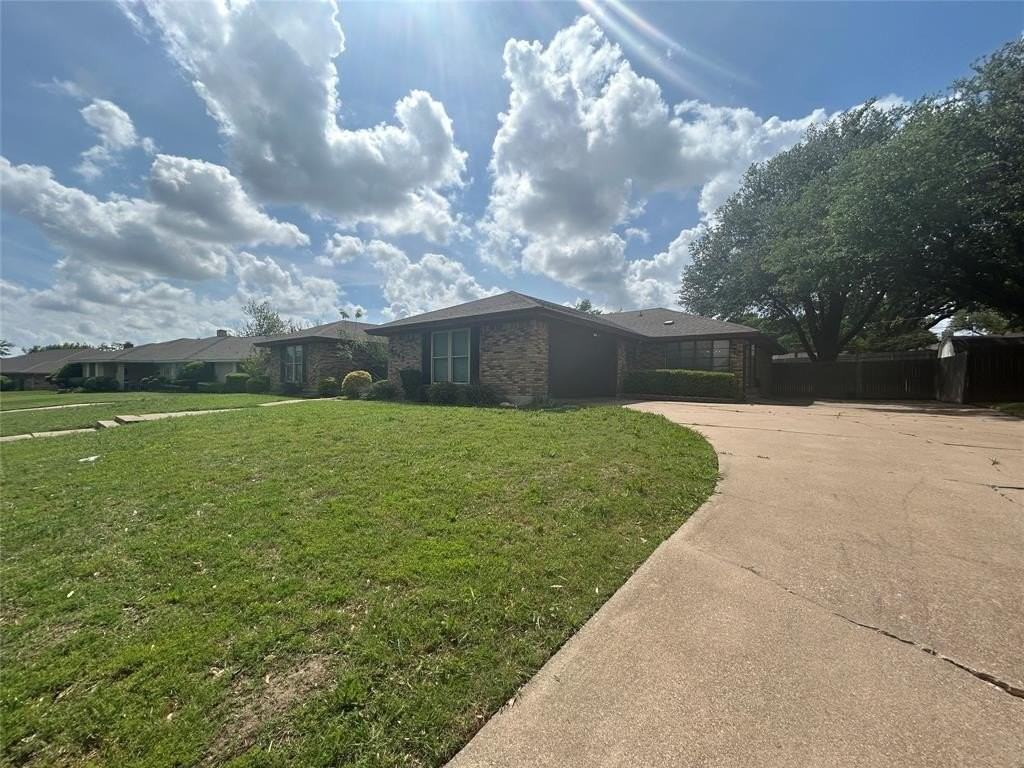 6712 Santiago Ave - Photo 3 of 30