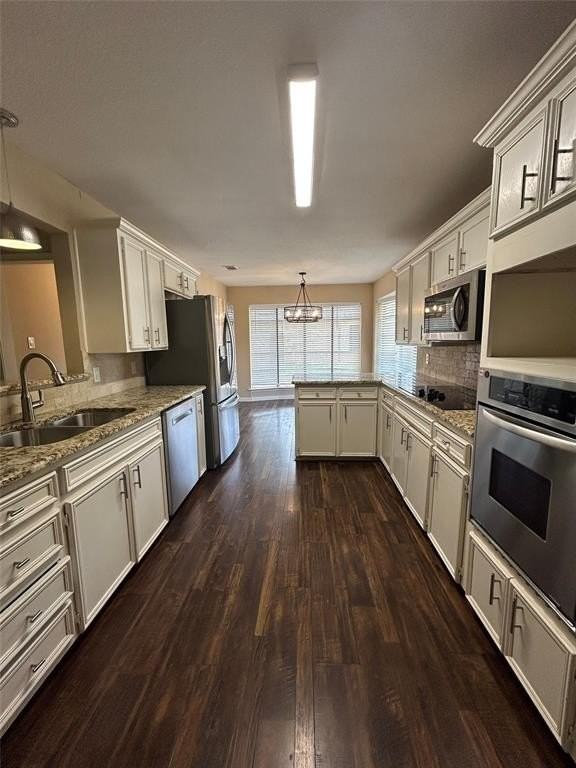 6712 Santiago Ave - Photo 6 of 30