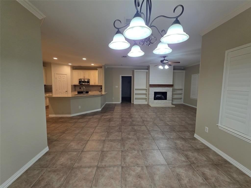 2716 Park Pl - Photo 6 of 38