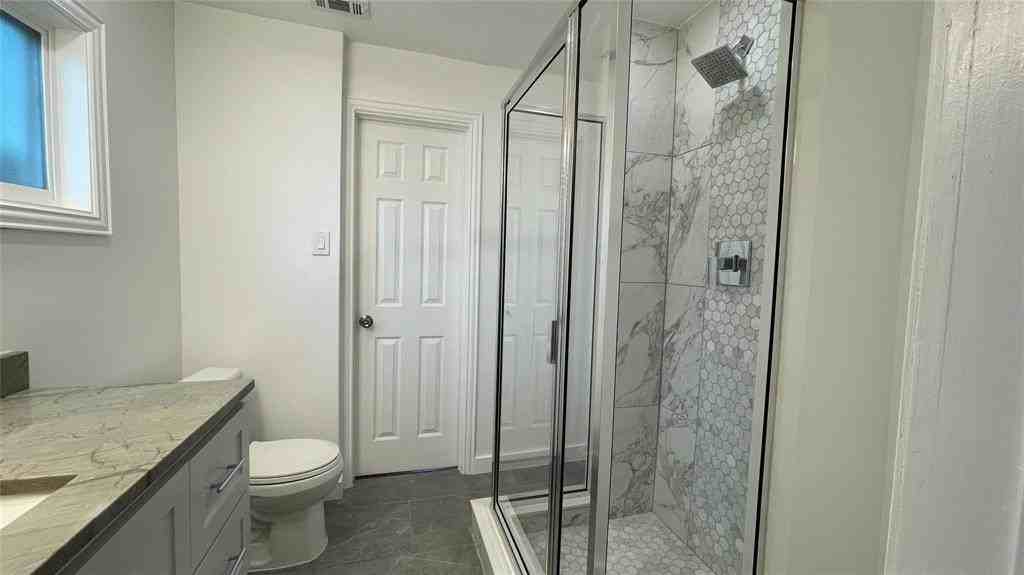 2931 Ivandell Ave - Photo 5 of 10