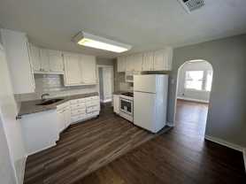 1210 Lindsey St - Photo 1 of 1