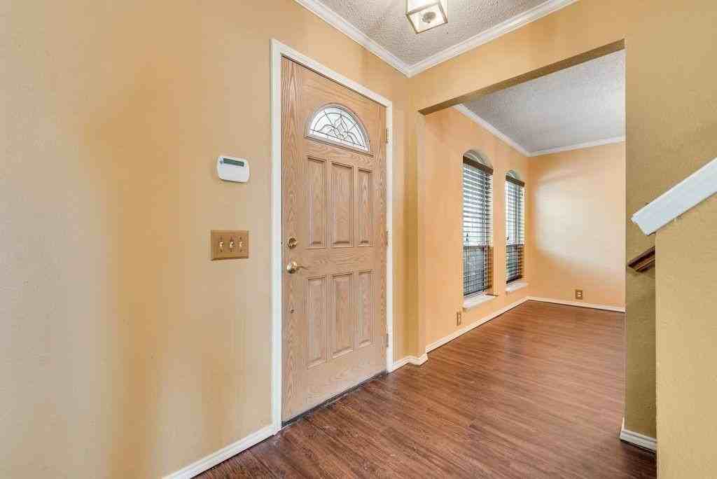 220 High Pointe Ln - Photo 3 of 22