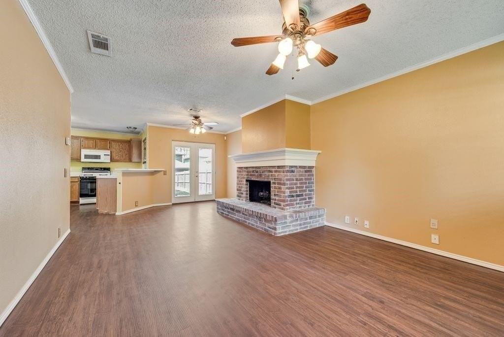 220 High Pointe Ln - Photo 4 of 22