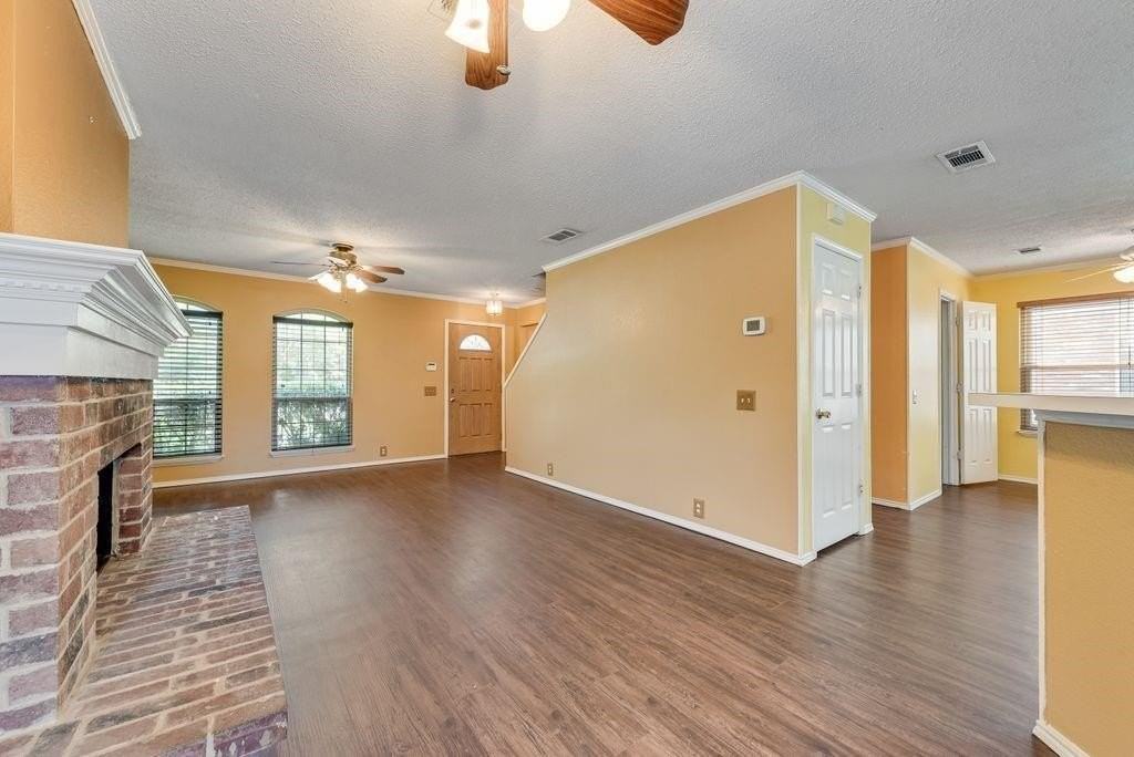 220 High Pointe Ln - Photo 5 of 22