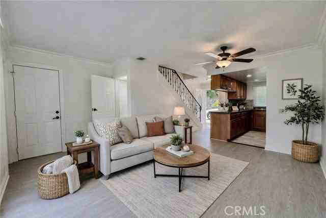 2558 Orange Ave #E - Photo 2 of 8