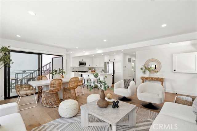 246 Fairview St - Photo 6 of 8