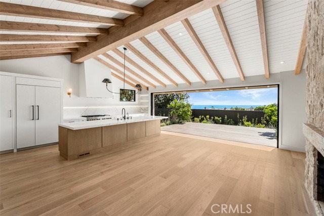 709 Emerald Bay - Photo 4 of 8