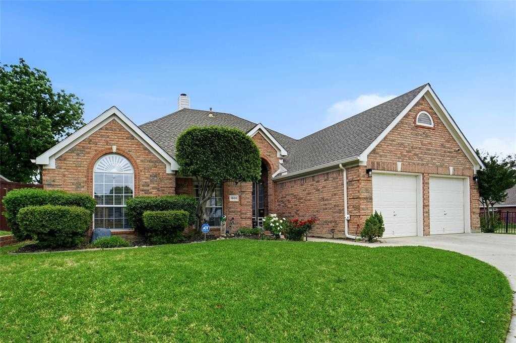 1800 Sumac Dr - Photo 2 of 25