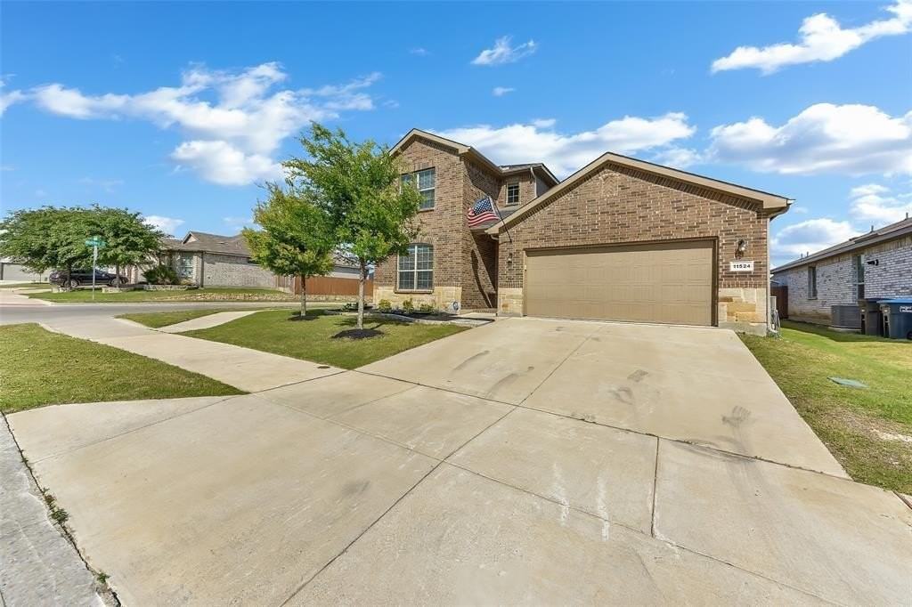 11524 Leeson St - Photo 2 of 38