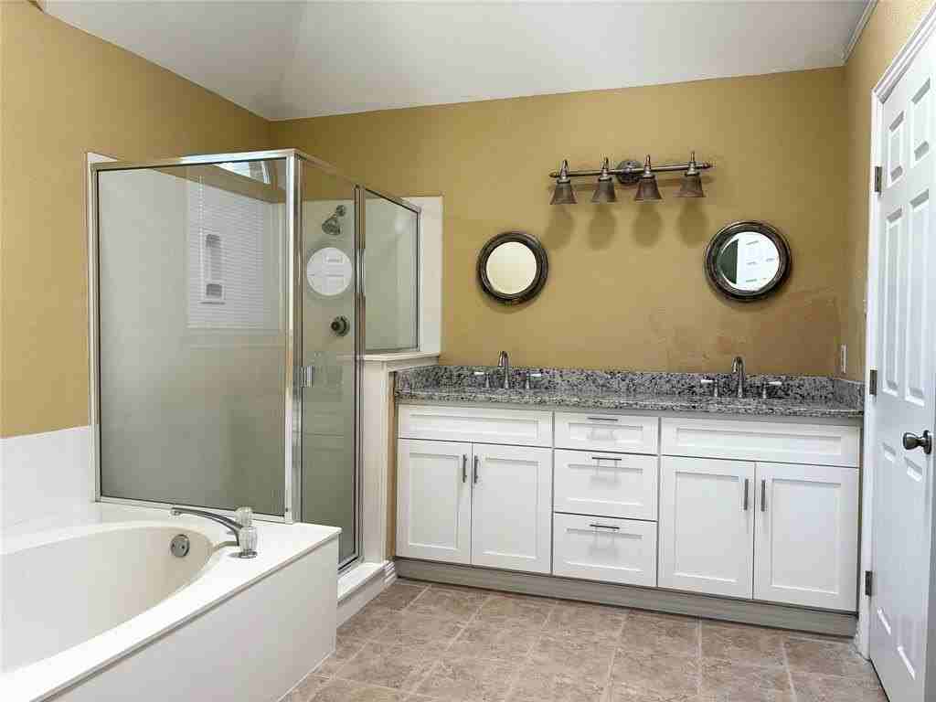 7936 Tournament Rd - Photo 3 of 24