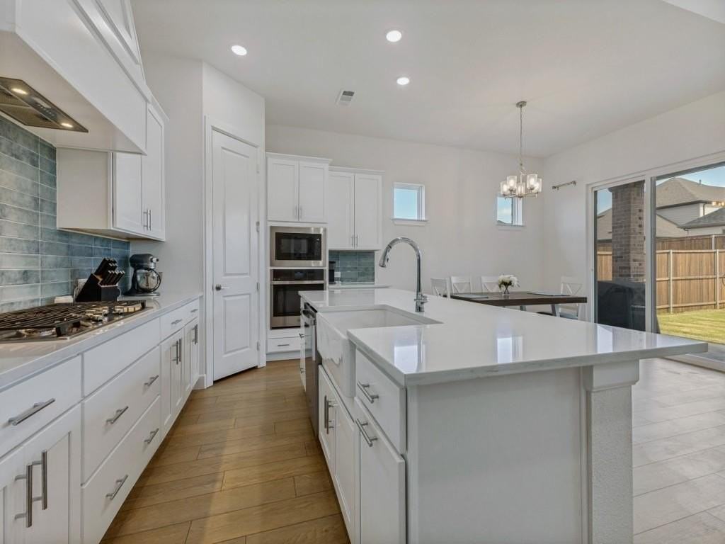 1631 Yorkie Dr - Photo 7 of 26