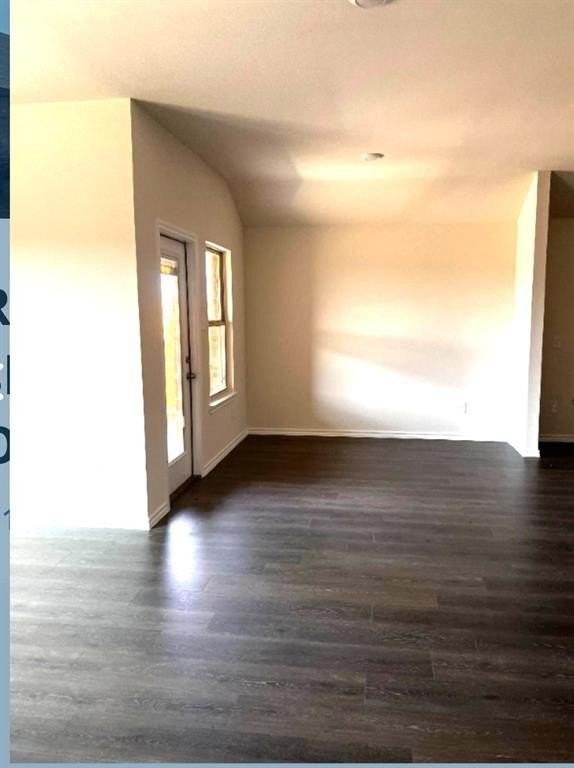 717 Banner Ave - Photo 3 of 5