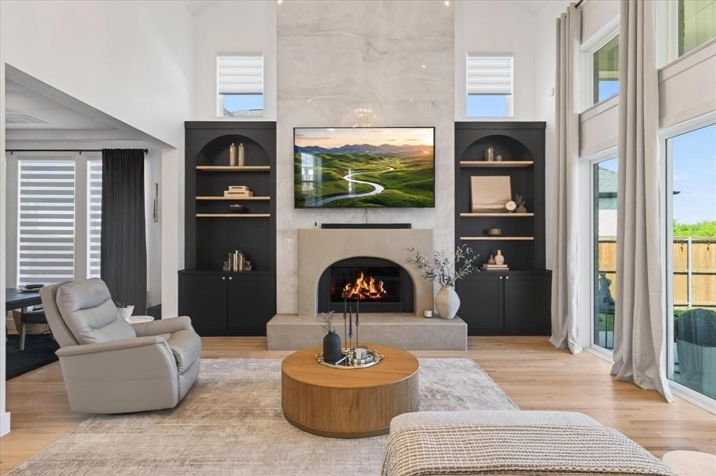 3320 Crescent Ln - Photo 7 of 32