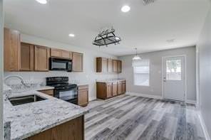 2908 Desert Dr - Photo 3 of 7