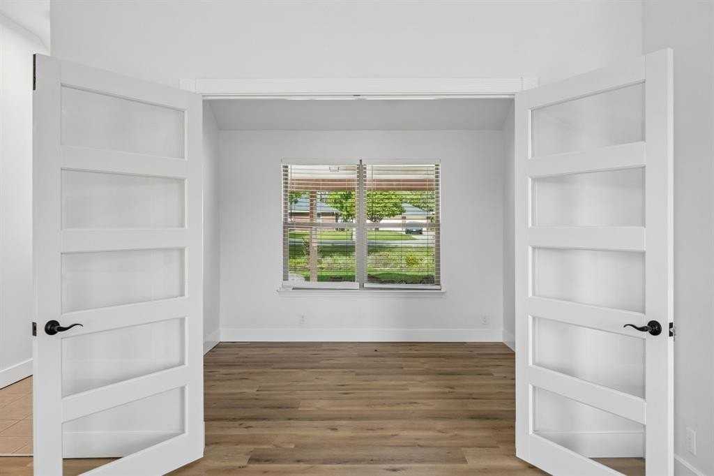 431 Court Of Pompei - Photo 3 of 10