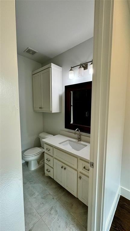 3018 Zenia Dr - Photo 7 of 31