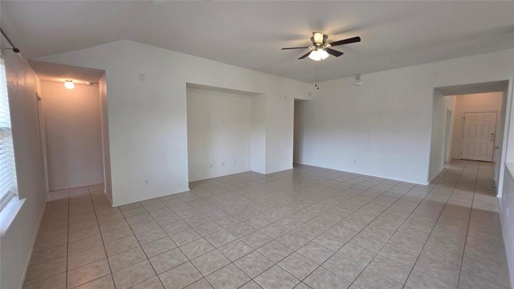 5901 Secco Ct - Photo 4 of 32