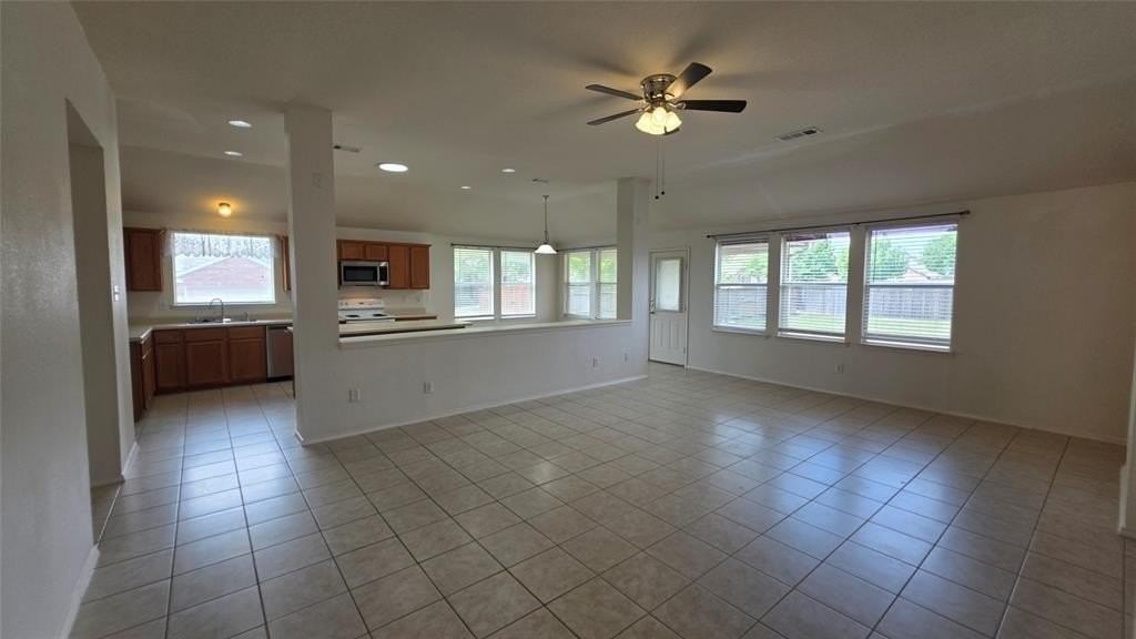 5901 Secco Ct - Photo 6 of 32