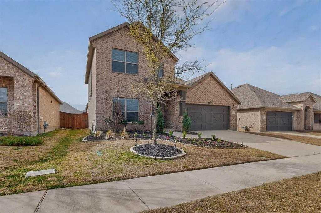 418 Camille Xing - Photo 2 of 40