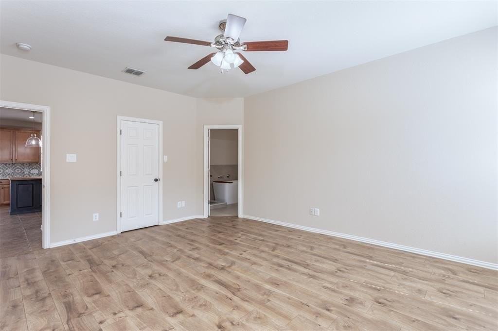 2356 Jaguar Dr - Photo 7 of 13