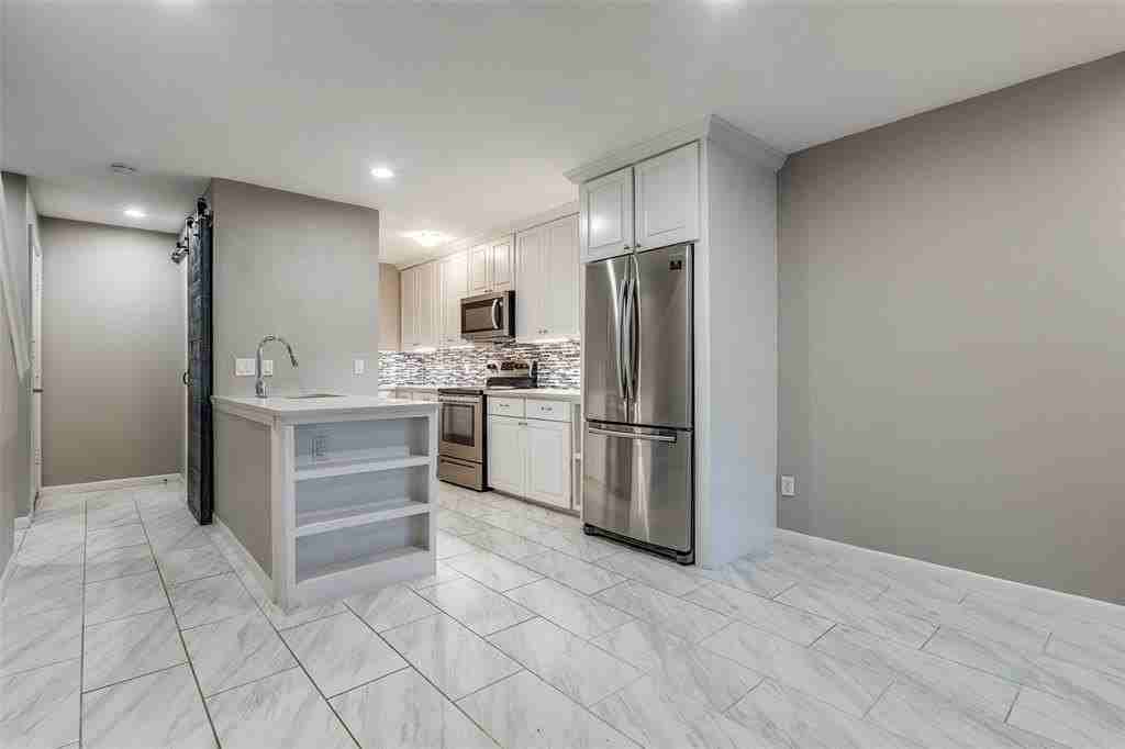 4102 Bowser Ave #3 - Photo 5 of 15