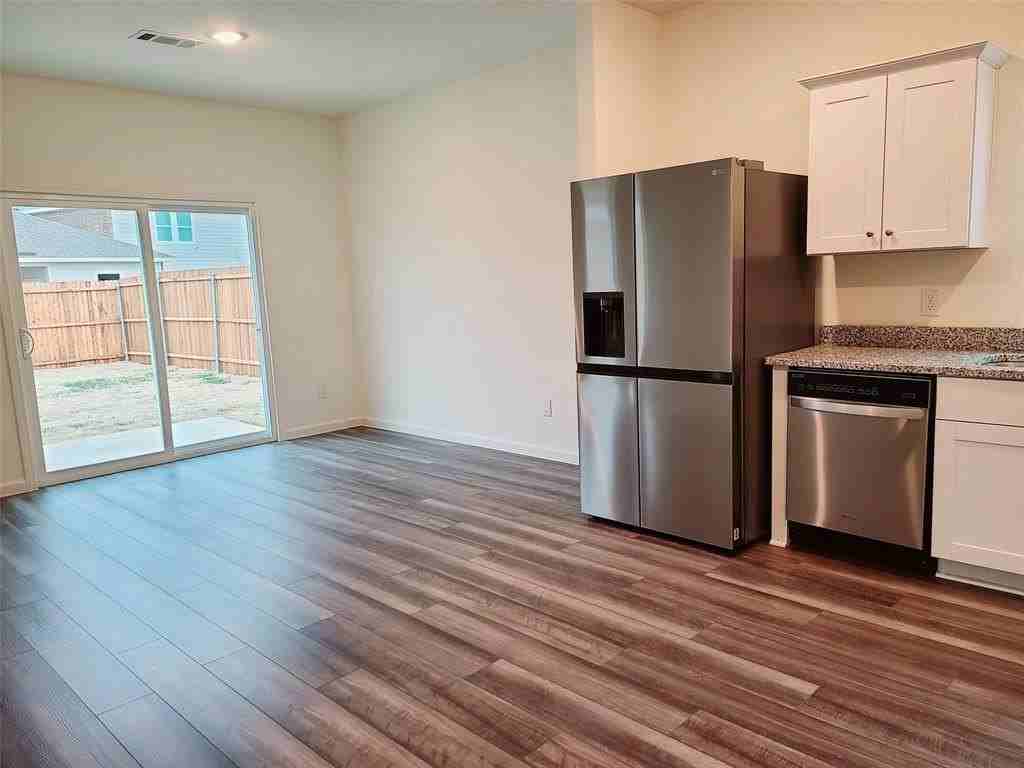 1308 Fleckman Dr - Photo 7 of 29