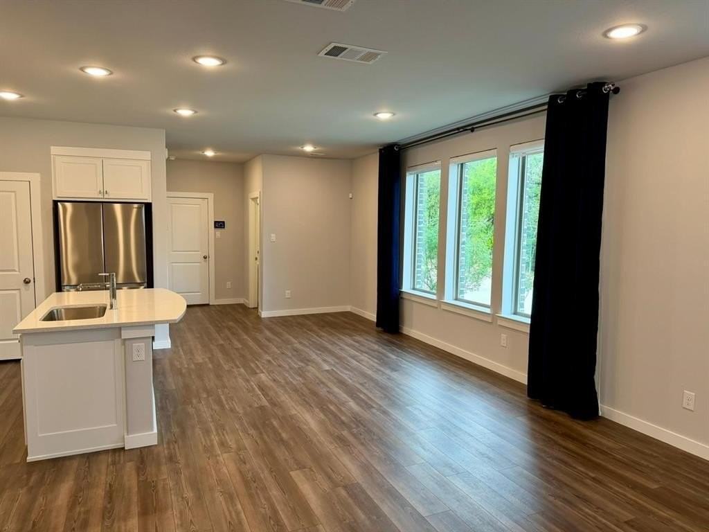 1300 Ethan Dr - Photo 7 of 25